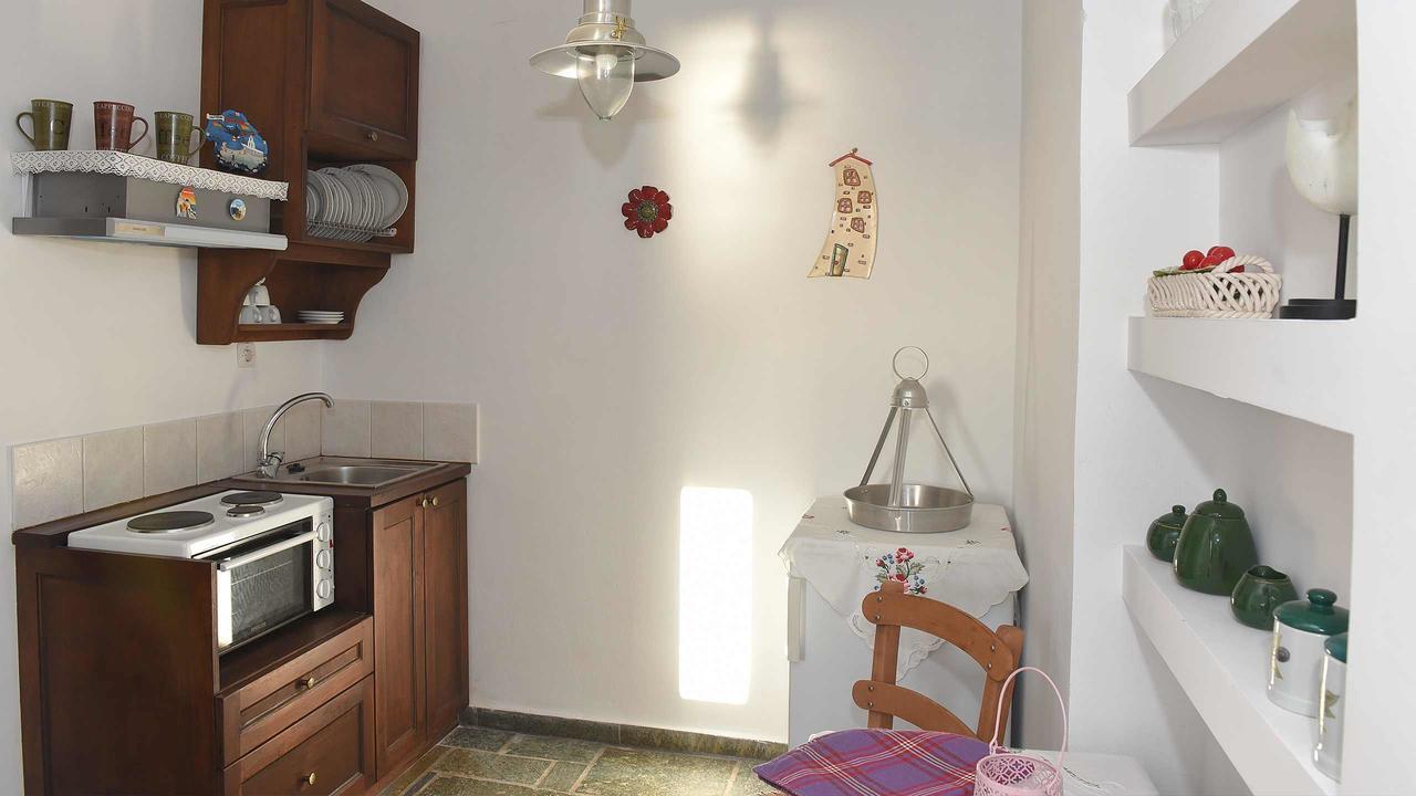 Apartamento Anemos And Almyra Kini Exterior foto